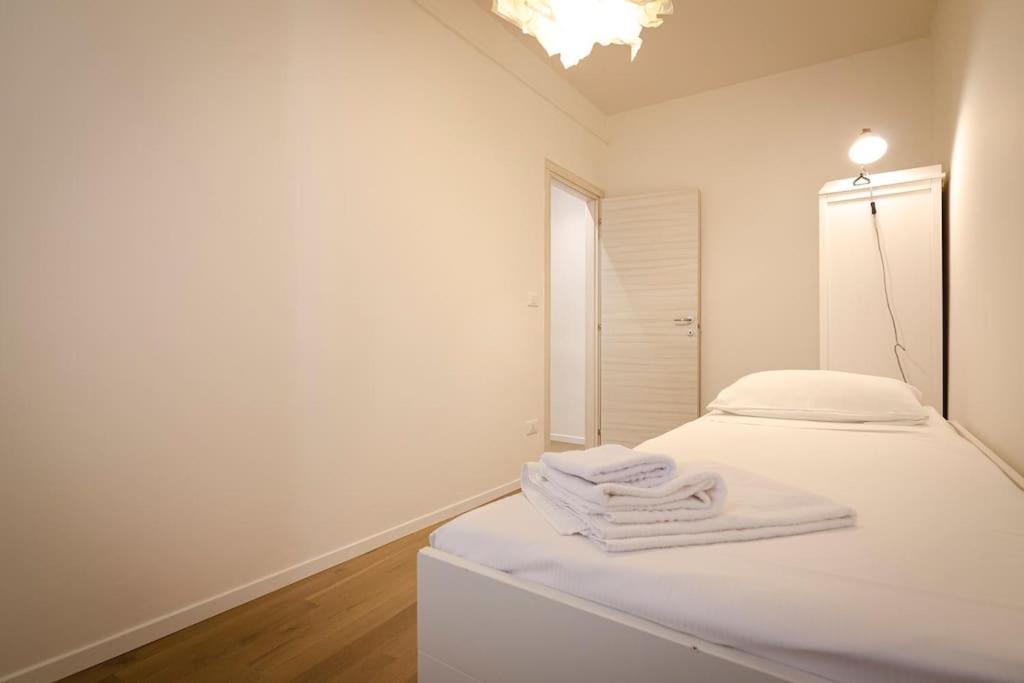 Del Riccio Home, In The Heart Of The City ボローニャ エクステリア 写真